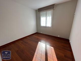  Appartement � louer 4 pi�ces 77 m�