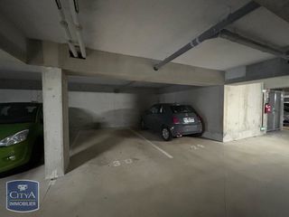  Parking / Garage � louer 