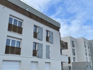  Parking / Garage � louer 