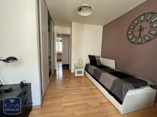  Appartement � louer 5 pi�ces 78 m� Grenoble