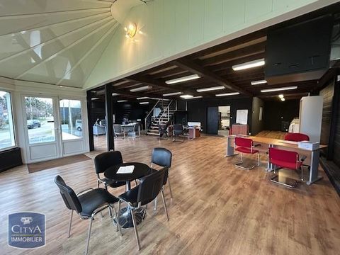 A LOUER - LOCAL COMMERCIAL - zone commerciale ROYAN 2... 2580 17200 Royan