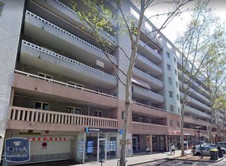  Parking / Garage � louer 