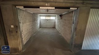  Parking / Garage � louer 