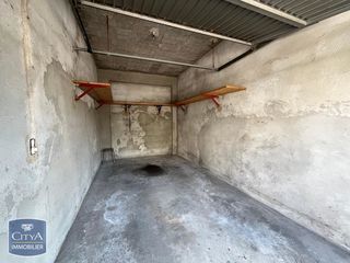 Parking / Garage � louer 