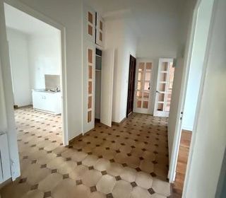  Appartement � louer 3 pi�ces 77 m�