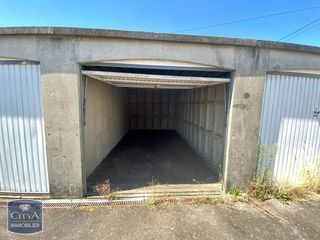  Parking / Garage � louer 