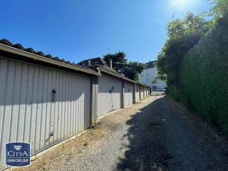  Parking / Garage � louer 