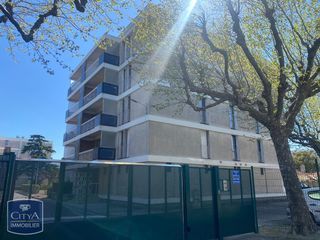  Parking / Garage � louer 