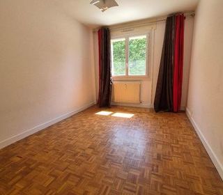  Appartement � louer 4 pi�ces 86 m�