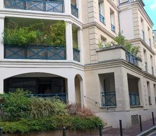  Parking / Garage � louer 