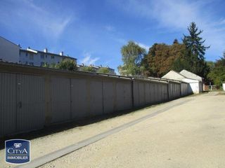  Parking / Garage � louer 
