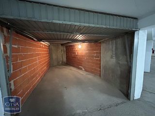  Parking / Garage � louer 10 m�