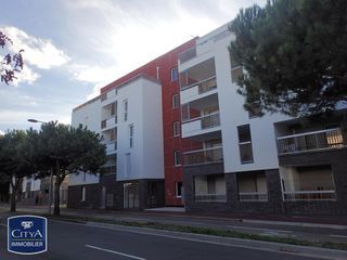  Parking / Garage � louer 