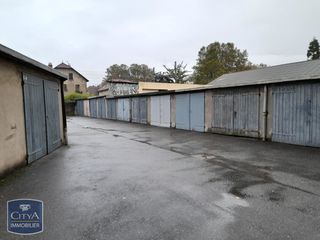  Parking / Garage � louer 