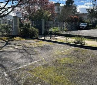  Parking / Garage � louer 