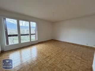  Appartement � louer 4 pi�ces 84 m�