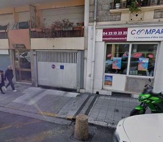  Parking / Garage � louer 