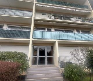  Appartement � louer 4 pi�ces 77 m�