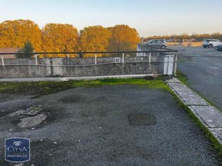  Parking / Garage � louer 