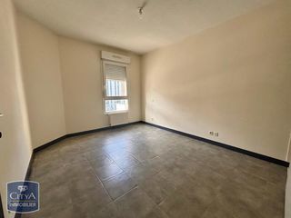  Appartement � louer 3 pi�ces 77 m�