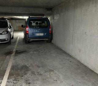  Parking / Garage � louer 