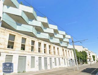  Parking / Garage � louer 10 m�