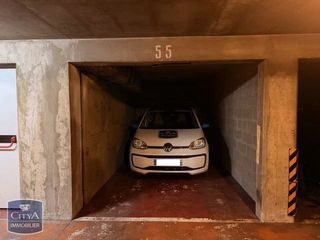  Parking / Garage � louer 