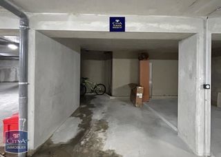  Parking / Garage � louer 