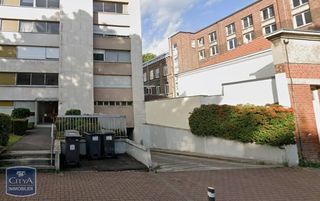  Parking / Garage � louer 