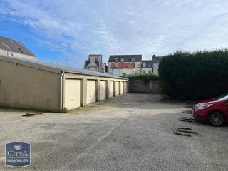  Parking / Garage � louer 