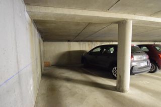  Parking / Garage � louer 