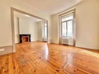  Appartement � louer 4 pi�ces 83 m�