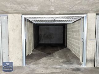  Parking / Garage � louer 