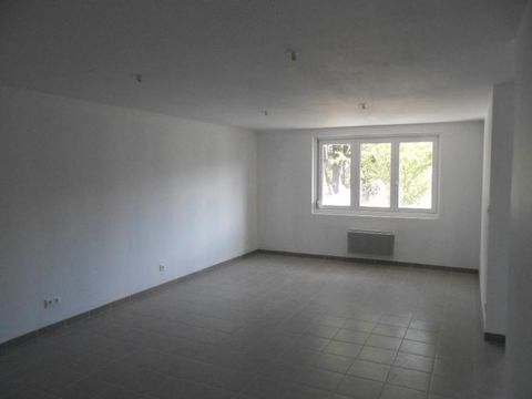   Location Appartement Appartement - 4 pi�ce(s) - 82 m�