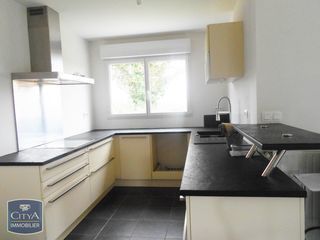  Maison � louer 4 pi�ces 86 m� Avrille