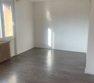  Appartement � louer 3 pi�ces 87 m�