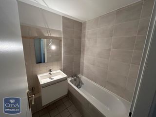  Appartement � louer 4 pi�ces 83 m�