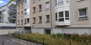  Parking / Garage � louer 