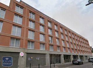  Parking / Garage � louer 