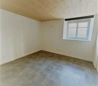  Appartement � louer 4 pi�ces 83 m�