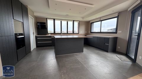   Location Maison Maison - 5 pi�ce(s) - 171 m�