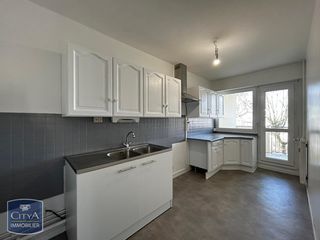  Appartement � louer 4 pi�ces 77 m�