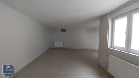 &Agrave; LOUER : Local commercial situ&eacute; &agrave; Cambrai, dans le d... 900 59400 Cambrai