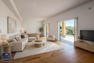  Appartement � louer 4 pi�ces 123 m�