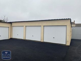  Parking / Garage � louer 