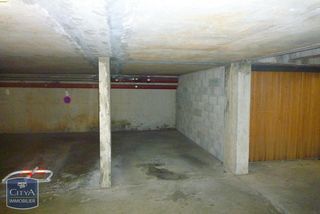  Parking / Garage � louer 