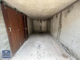  Parking / Garage � louer 