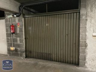  Parking / Garage � louer 