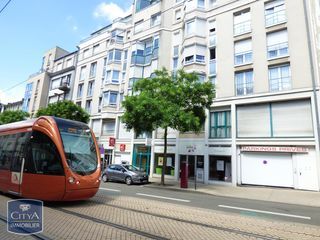  Parking / Garage � louer 