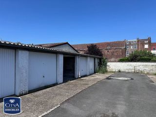  Parking / Garage � louer 